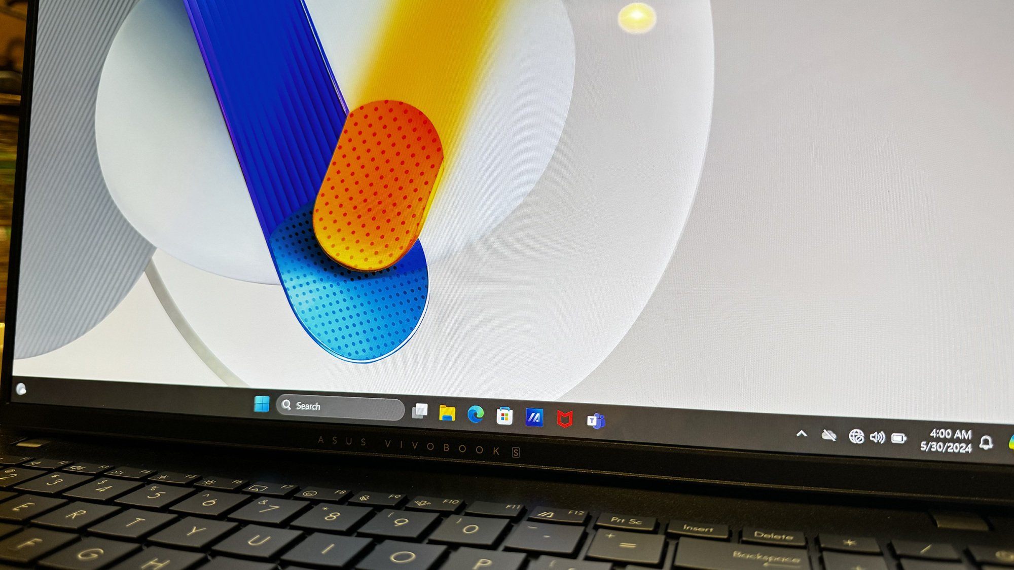 Asus Vivobook S16 OLED laptop closeup on hinge